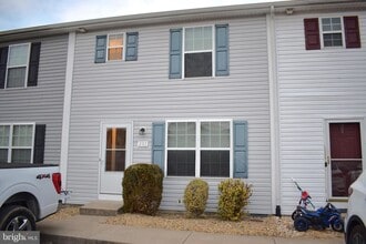 Building Photo - 203 Kadies Ln