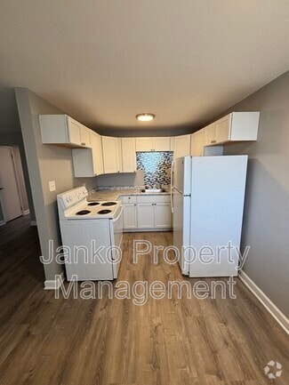 Building Photo - 2113 119th St