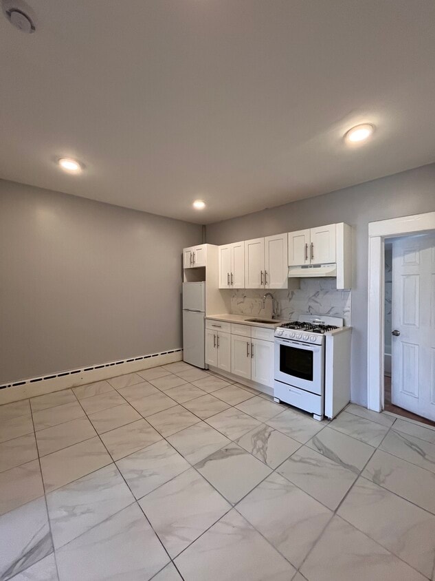 Foto principal - 579 Avenue A