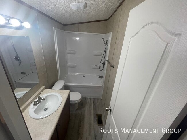 Building Photo - Home Available to Lease - Apply Today!