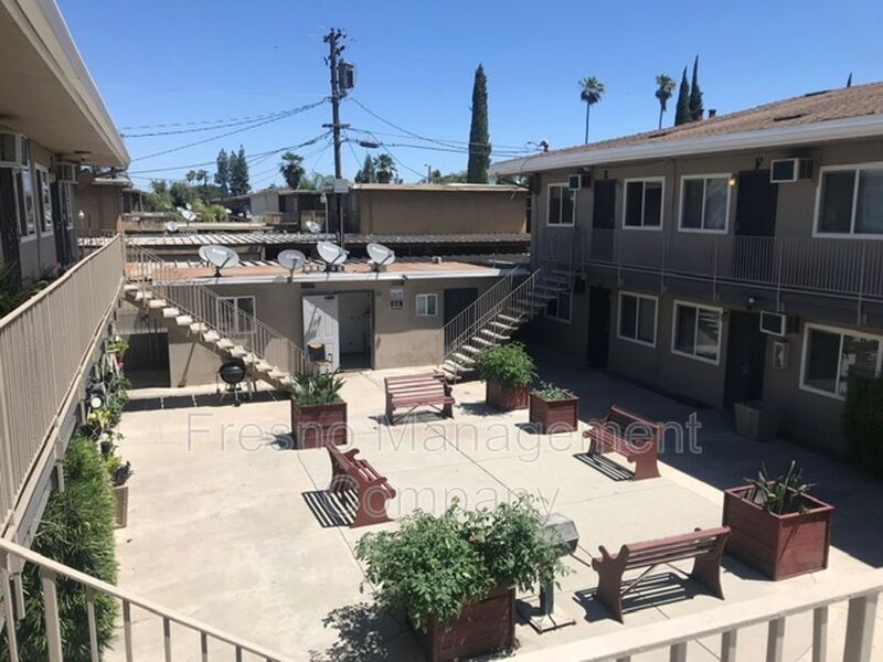 1312 E Bulldog Ln Unit B, Fresno, CA 93710 Condo for Rent in Fresno