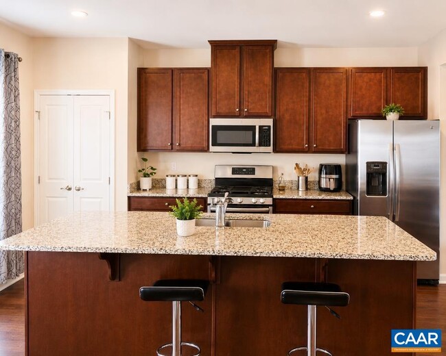 Building Photo - 2046 Elm Tree Ct