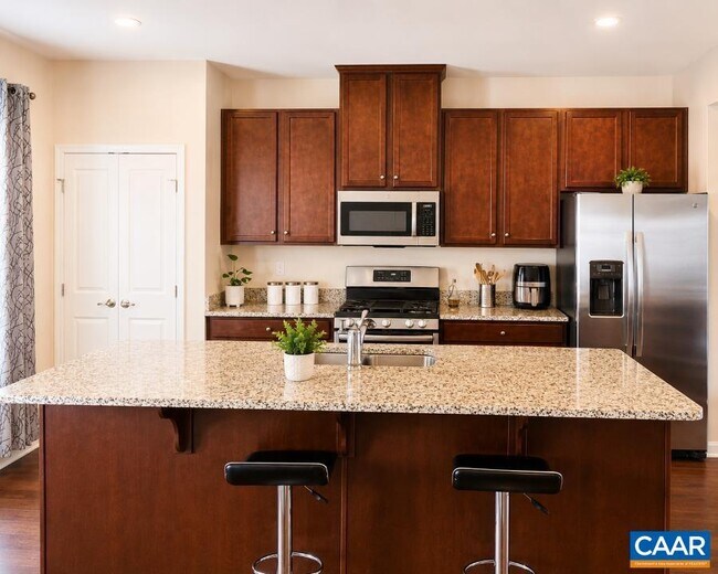 Foto del edificio - 2046 Elm Tree Ct