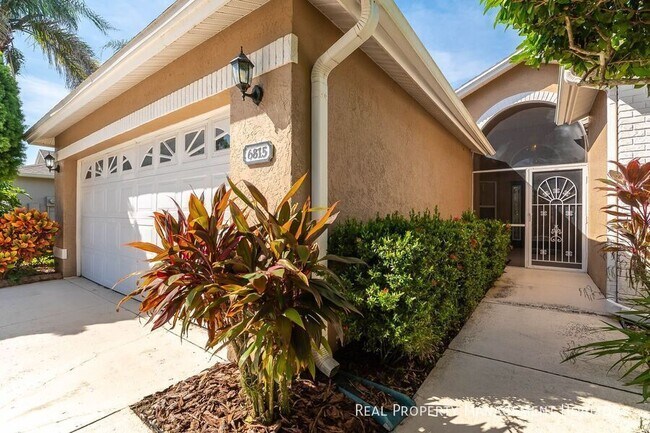 Foto del edificio - 6815 Pleasant Hill Rd