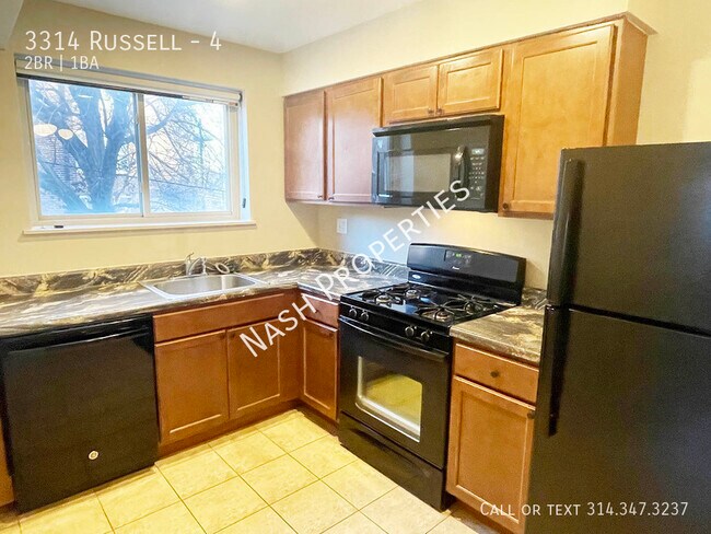Building Photo - $875 - 2 Bed / 1 Bath near South Grand - G...
