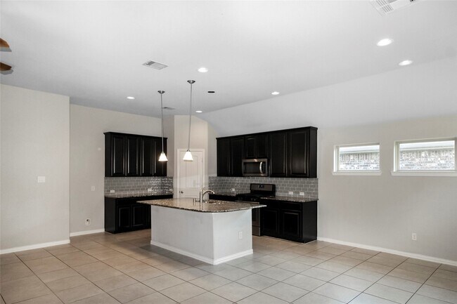 Foto del edificio - 16210 Stoney Elms Ct