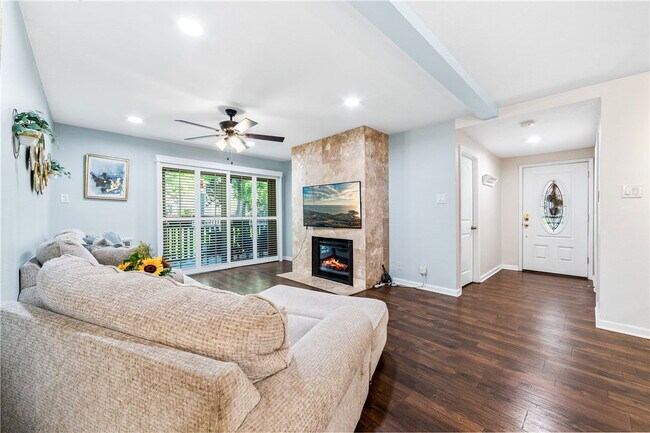 Foto del edificio - 7890 E Spring St