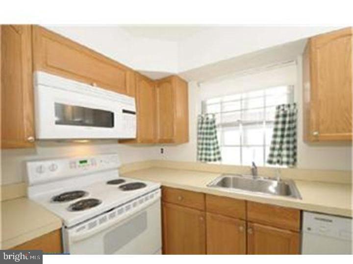 Primary Photo - 108 N Roberts Rd
