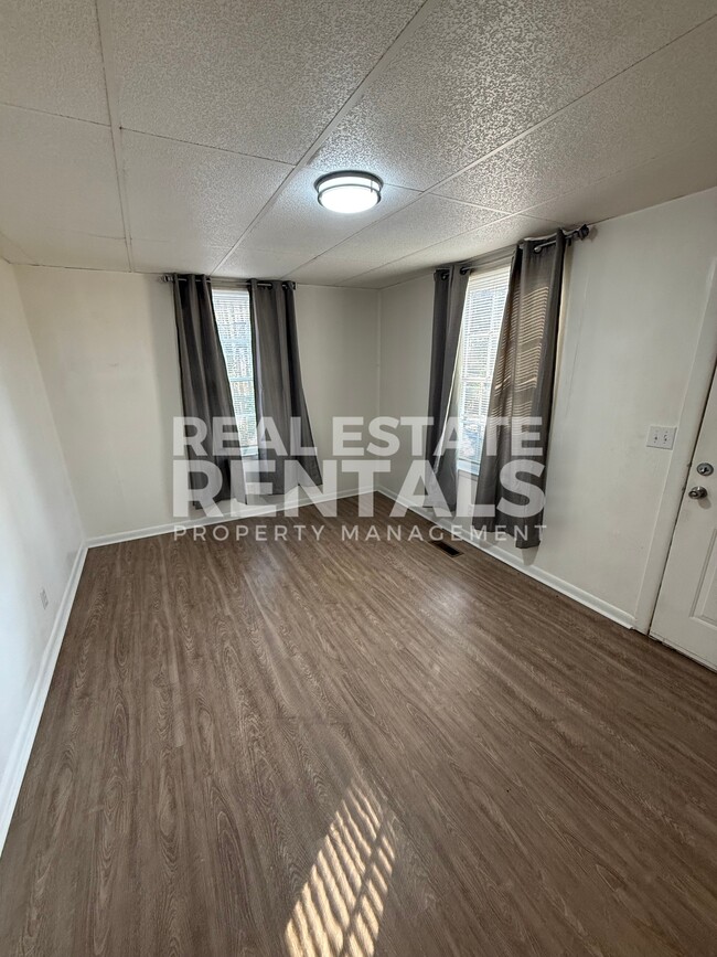 Building Photo - 2 W Tuscaloosa Ave