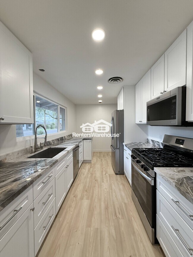 Foto del edificio - 7507 E Highland Ave