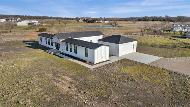 Foto del edificio - 5502 Co Rd 2646