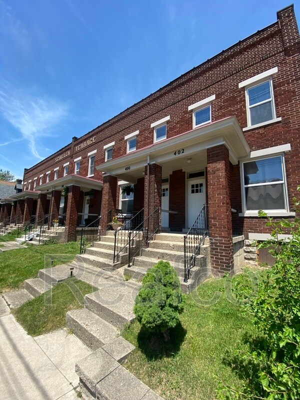 Foto principal - 402 E Whittier St