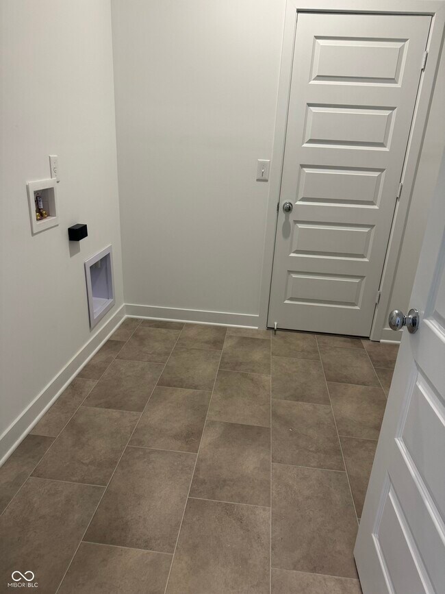 Building Photo - 10240 Samerton Ln