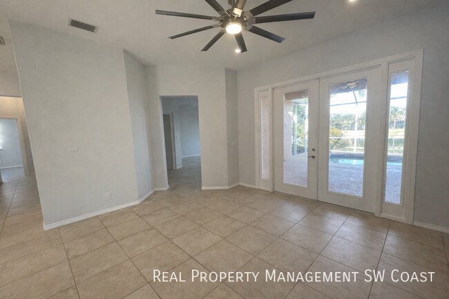 Foto del edificio - 816 Grand Rapids Blvd