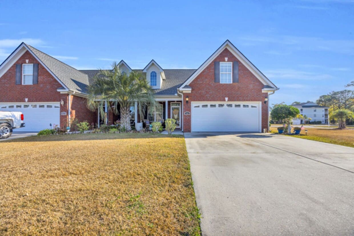 Building Photo - 631 Cottage Oaks Cir