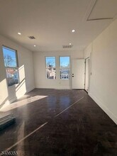 Building Photo - 69 Brookdale Ave