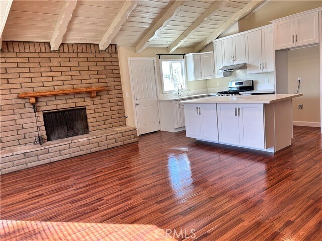 Foto del edificio - 15561 Palomino Dr