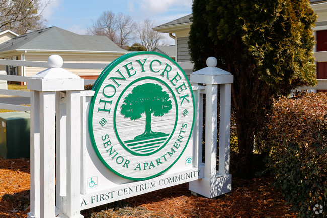 Foto del edificio - Honeycreek Senior Apartments