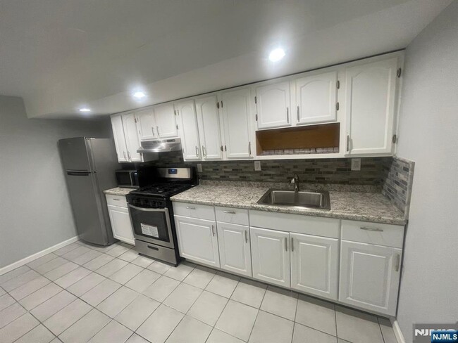 Foto del edificio - 512 6th St