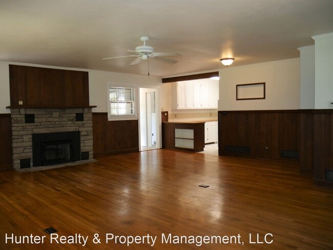 Building Photo - 2 br, 2 bath House - 2670 Bluebird Lane