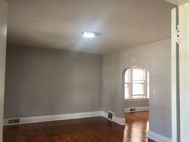 Building Photo - 48 Parkside Ct
