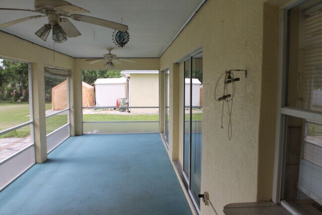 Foto del edificio - 1114 Presque Isle Dr