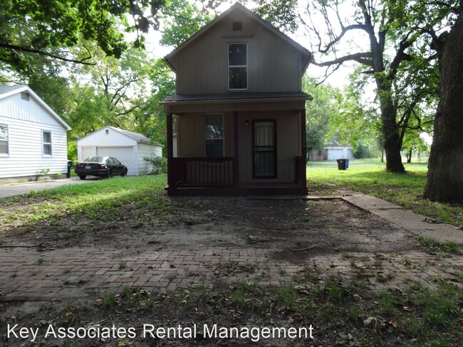 Building Photo - 2 br, 1 bath House - 1234 NE Monroe