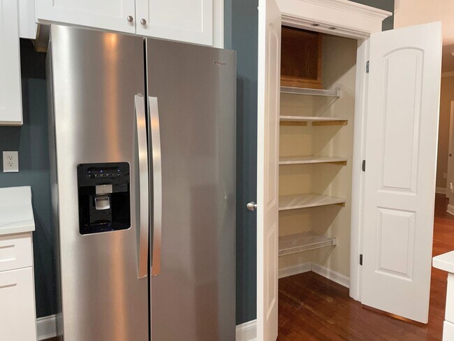 Foto del edificio - 2196 Eisenhower Ave