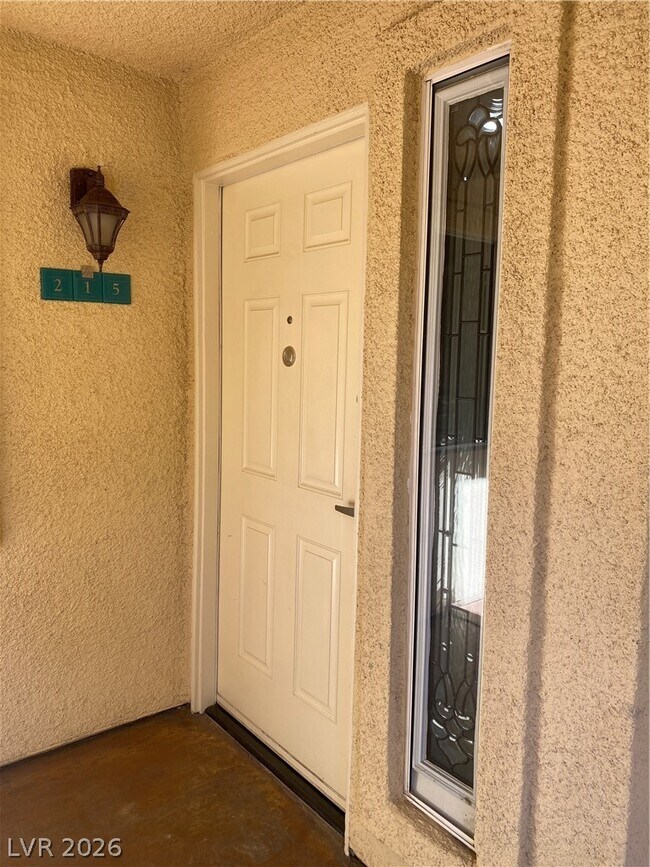 Foto del edificio - 270 E Flamingo Rd
