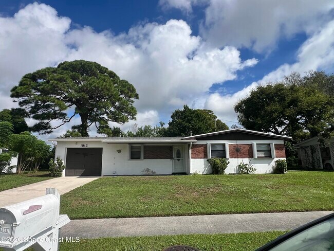Foto del edificio - 1012 Coronado Dr