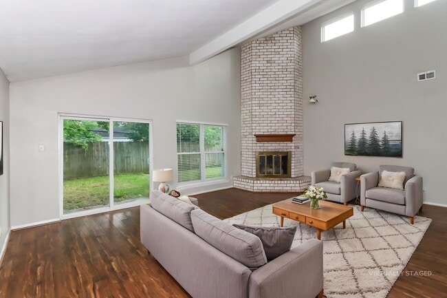 Building Photo - 1308 Wilson Dr