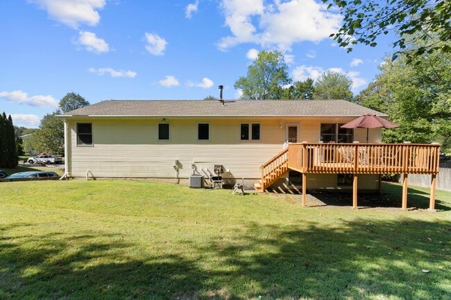 Building Photo - 33 Big Spruce Ln