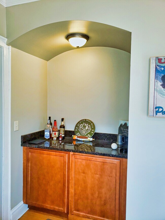 Foto del edificio - 1925 Grove Ave