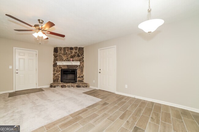 Building Photo - 2227 Cherokee Valley Cir