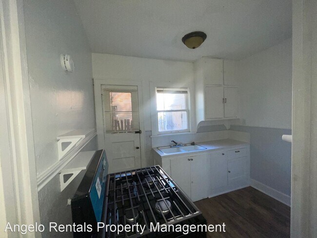 Foto del edificio - 1 br, 1 bath House - 615 N Jefferson