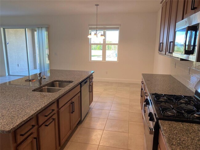 Foto del edificio - 4842 Gilded Jewel Dr
