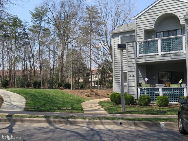 Building Photo - 1516 Summerchase Ct