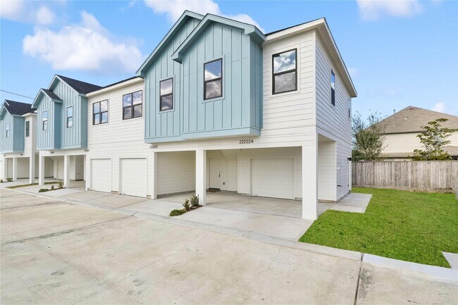 Foto del edificio - 3210 Frying Pan Pl