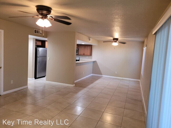 Foto del edificio - 2 br, 2 bath House - 1800 Clubhouse #107