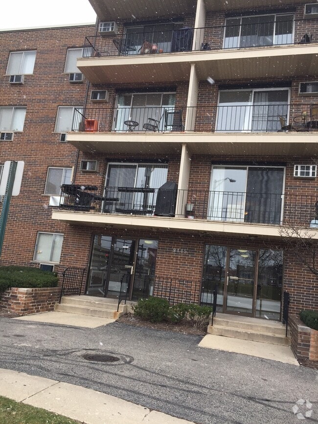 Building Photo - 9445 Kenton Ave