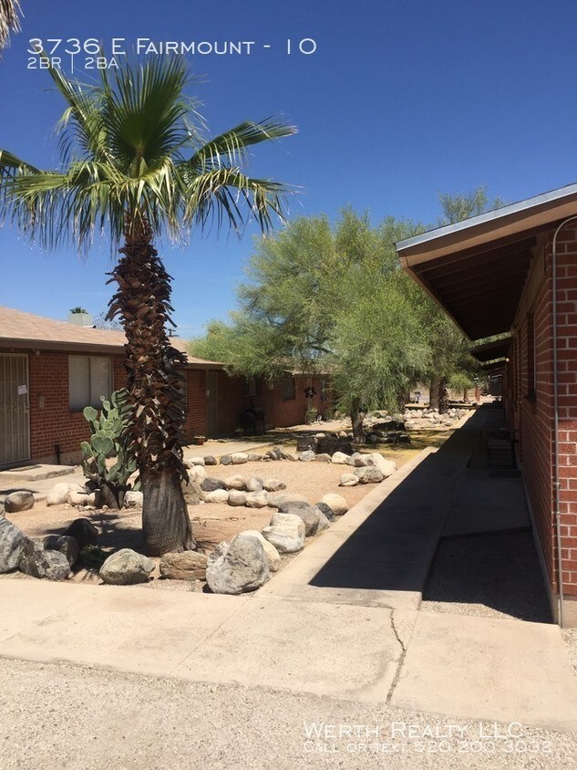 Building Photo - Newly Remodeled Unit!