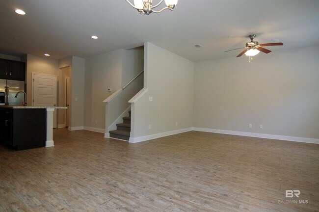 Foto del edificio - 6857 Spaniel Dr