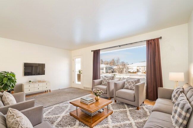 Foto del edificio - Single family home near CMR High School and Valley View Elementary School in Great Falls.