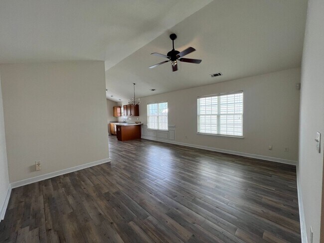 Building Photo - 3 Bd/2 Ba Home in Reid Meadows