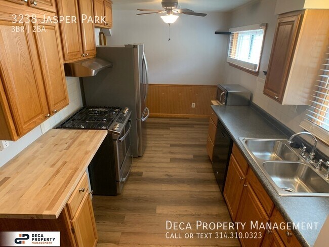 Building Photo - 3 Bedroom House