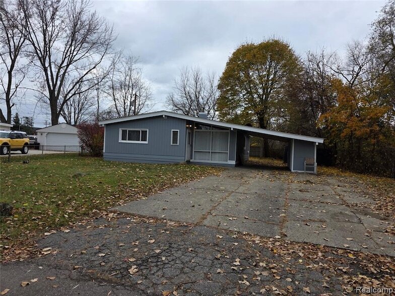 Primary Photo - 261 Spring Park