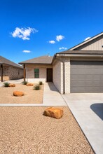 Building Photo - 5524 Kemper St