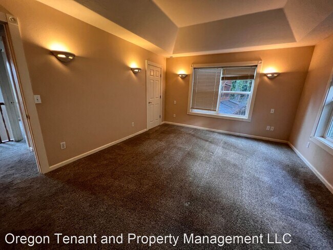 Building Photo - 3 br, 3 bath House - 2358 Birch Ln