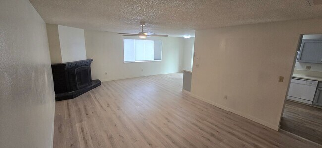 Foto del edificio - 2825 Wantland Ave