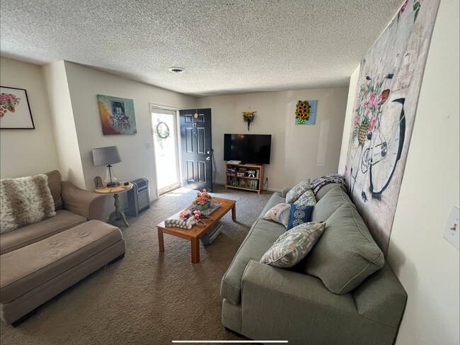Foto del edificio - 71 Sweetbriar Ln